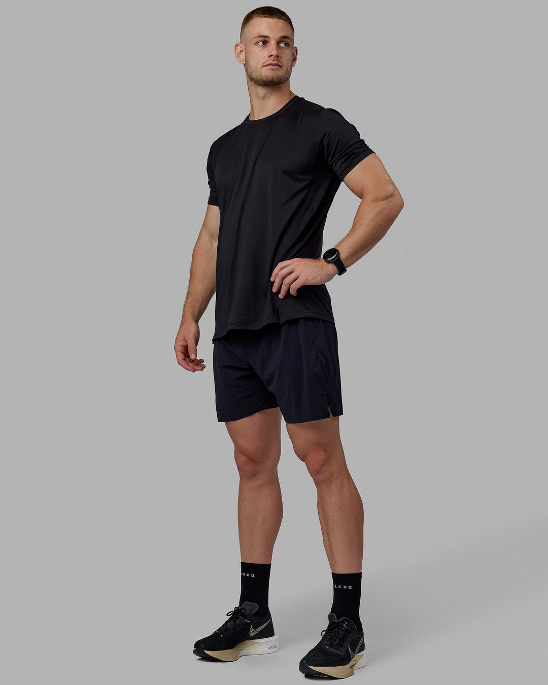Man wearing Pace Running Tee - Black